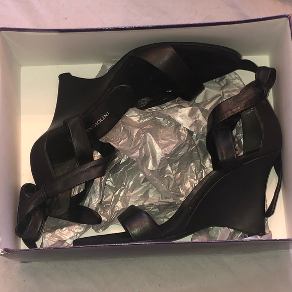 Gorgeous black leather wedge - Picture 12 of 14